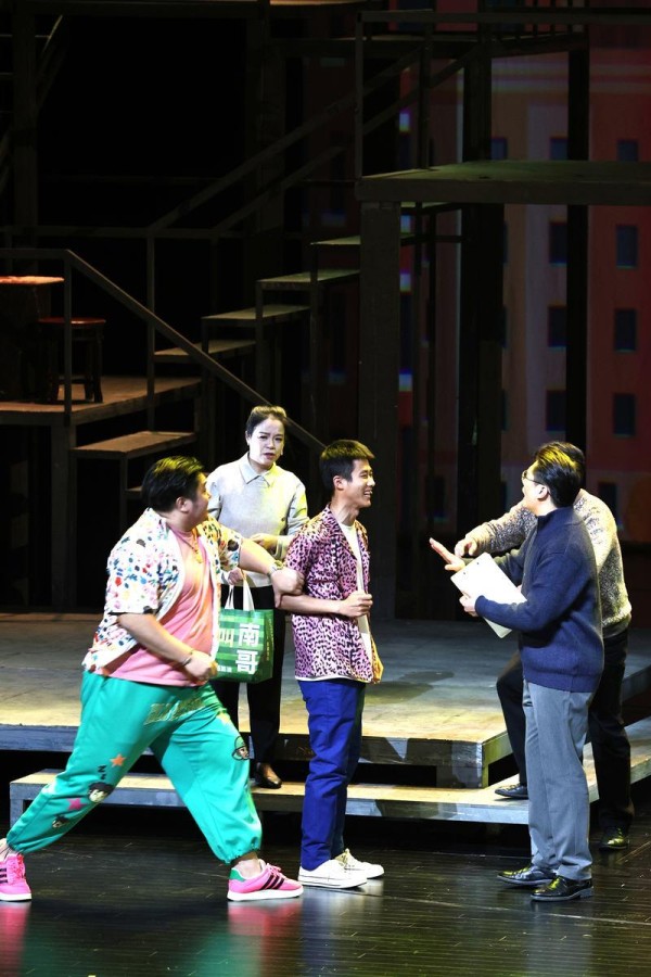 57岁周涛、70+刘晓庆扎堆短剧圈：不是缺钱，是这个行业真太赚钱了