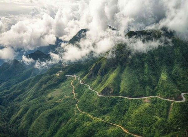 征服洛索山口 - 远离岘港中心旅游景点的兴奋挑战