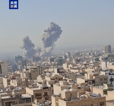 当地时间28日，伊朗首都德黑兰发生爆炸。