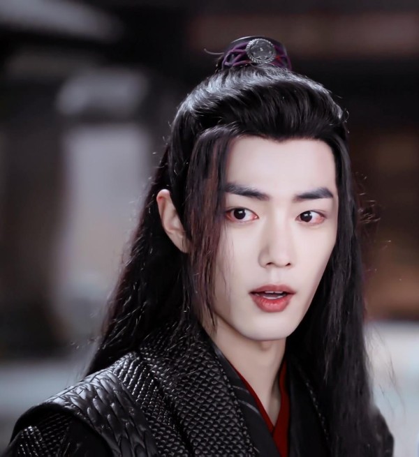 肖战更新动态获得好评，从动漫圈分析肖战粉丝是如何扭转困局