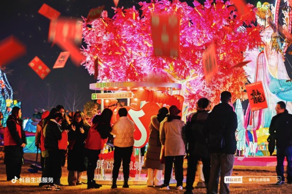 “云逛庙会”成新年俗 抖音超10亿人次线上异地逛庙会