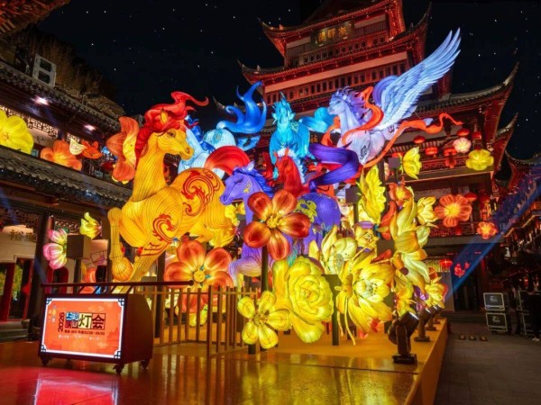 马年元宵，上海哪里可以赏灯逛市集