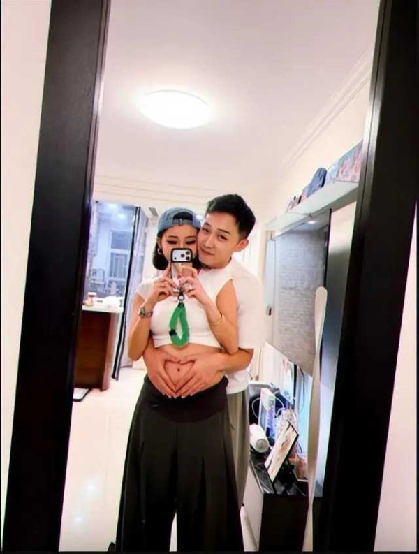 恭喜！TVB“功夫新星”结婚不到三月宣布当爸，老婆家世显赫