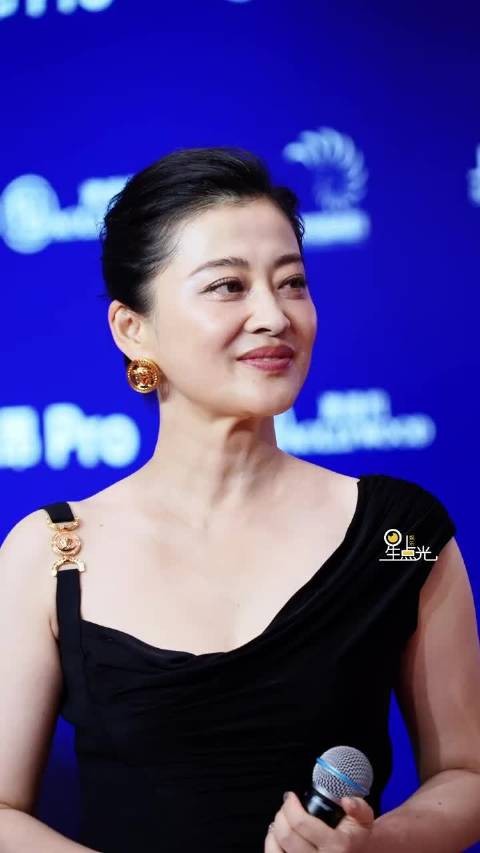 郭涛拍《父母爱情》片酬8万8，梅婷300万救场