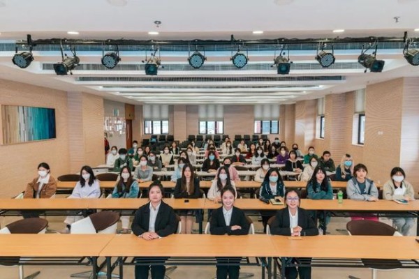 自强之星 励志青春学习经验分享讲座顺利开展