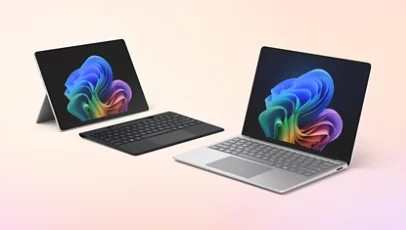 Un dispositivo Surface Laptop para empresas de color platino y un dispositivo Surface Pro para empresas con un Surface Pro Flex Keyboard de color negro.