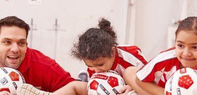 每周YMCA 北墨尔本社区中心的街头篮球 （Y Streetball）