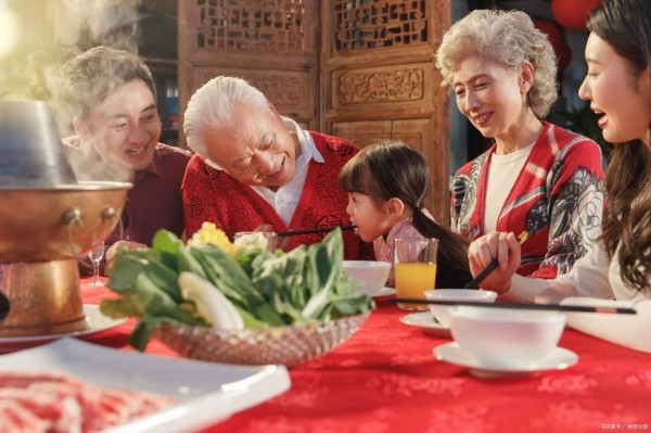以社交为桥 以参与为乐！老年社交活动与社区参与的身心健康滋养