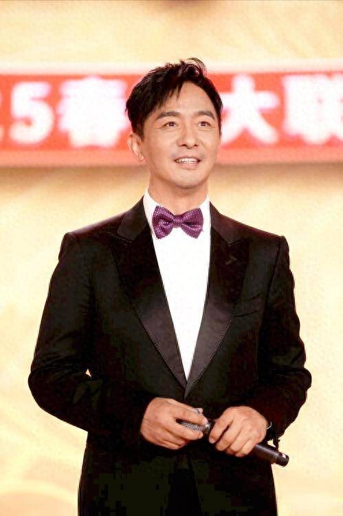 郭晓东上2026年央视元宵晚会！他在线求职引热议