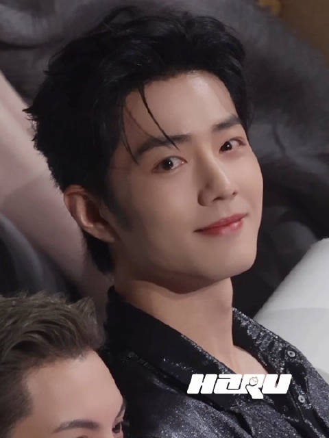 我的个天老爷啊肖战看观众席这一眼