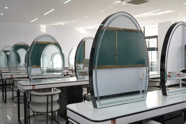 2026年探讨彩妆美妆学校，推荐的品牌有哪些