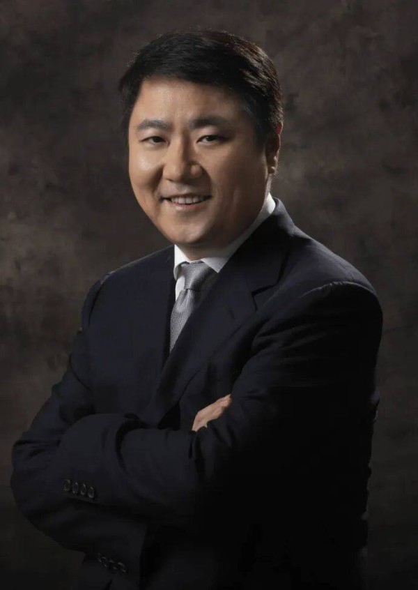 盖·里奇导演《金谍行动》发布预告；《暗影蜘蛛侠》发布剧照