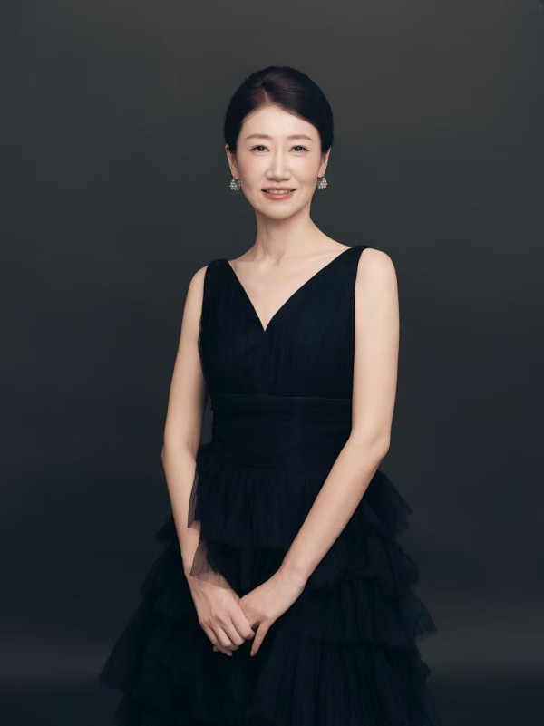 副主任：张筱彤