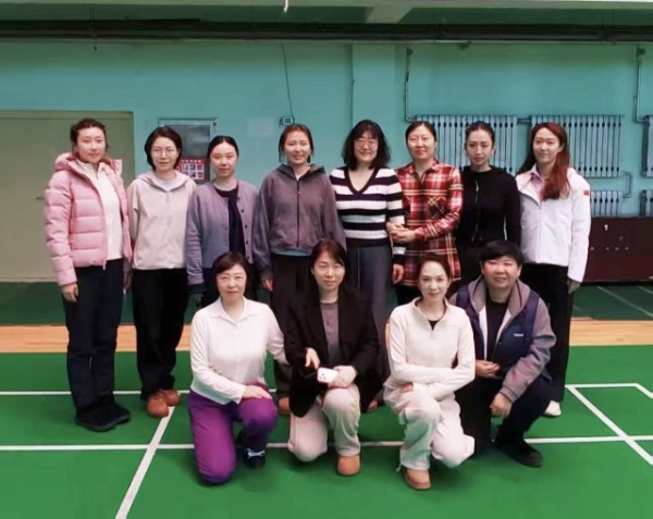 春风十里•不如有你——体育部召开三八节女性代表座谈会