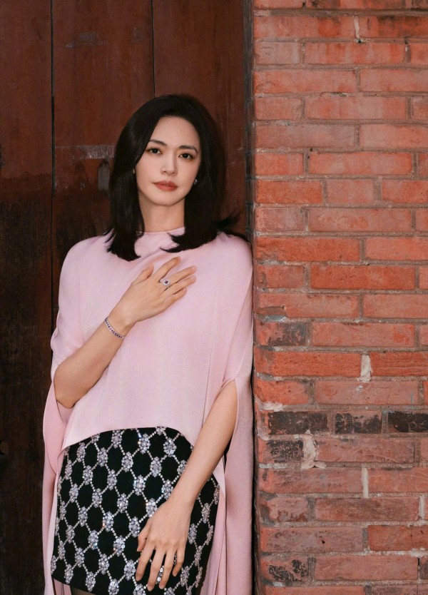 姚晨官宣离婚:夫妻共同发布声明 已离婚多年