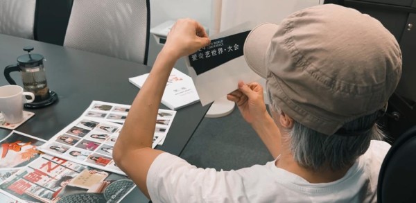 喜剧之王周星驰震撼宣布！上海粉丝沸腾狂欢，你的青春记忆被点燃