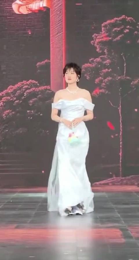 姚安娜走红后娱乐圈富二代人设营销消失