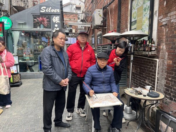 广东画家方楚雄的上海行：弄堂深处寻画意，生活处处是画境