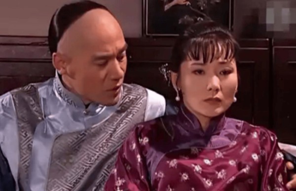 《大宅门》幕后揭秘，何赛飞那巴掌没打招呼，陈宝国被打懵了