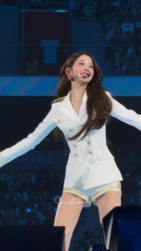 好大两声响舌好可爱好猪