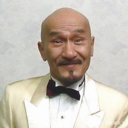 轻松一刻：有个姓铁的一直是光头，他得了什么病？这答案笑死人了