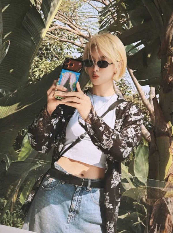 宋茜的造型好大气。