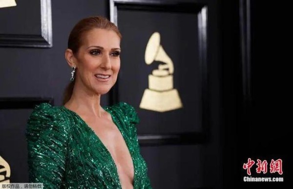 知名歌手席琳·迪翁被曝将复出，曾患“僵人综合征”，严重影响其发声、运动甚至呼吸，此罕见病发病率百万分之一