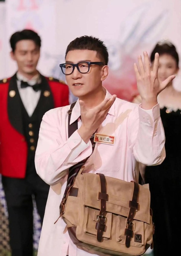 从孙红雷到欧阳娣娣！这综艺集齐三代笑星，黄磊周深飞行加码太绝