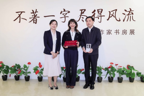 “真诚是写作最根本的力量所在”,苏菲·玛索《暗河》新书发布会举行