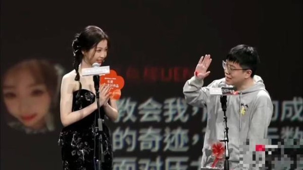 虞书欣王一栩互动引热议，三搭合作引期待