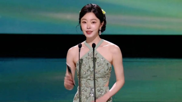 宋轶认证范若若是范闲头号粉丝,庆余年3引期待