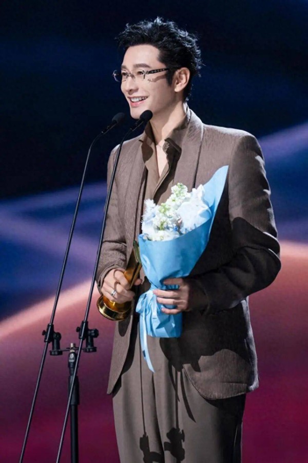 黄晓明点破行业真相：AI越厉害，越离不开IP