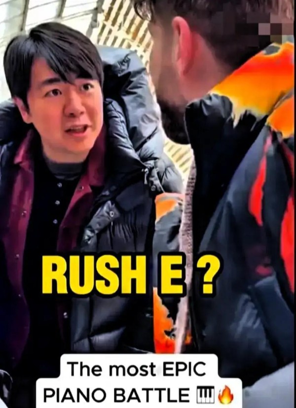 郎朗巴黎街头弹琴玩魔方，争议为何反转