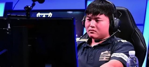 Mark迟到 睡过头引发Uzi暴怒