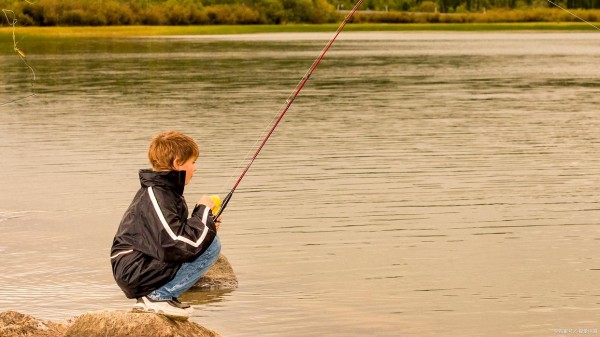 如果你视工作是一种乐趣，人生就是天堂