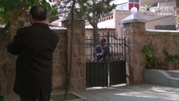 公婆以为儿媳是穷人出身，不料见到亲家，才明白啥叫有钱人！