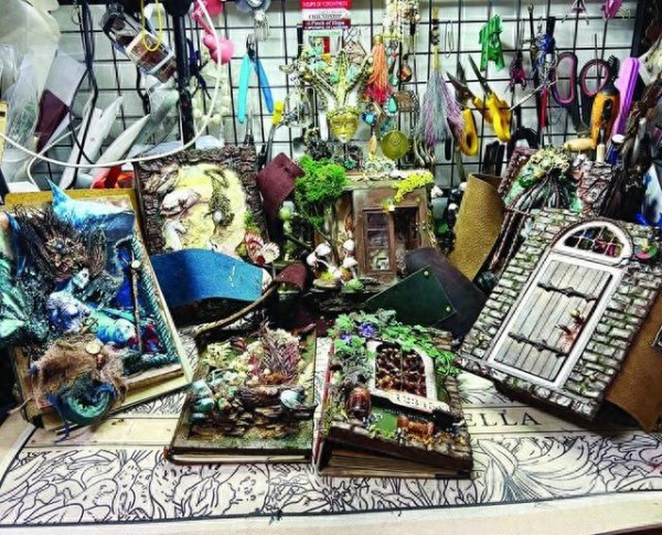 旧物华丽转身，变身艺术手账：徐州姑娘巧手变废为宝，小众手账也能成就一番事业