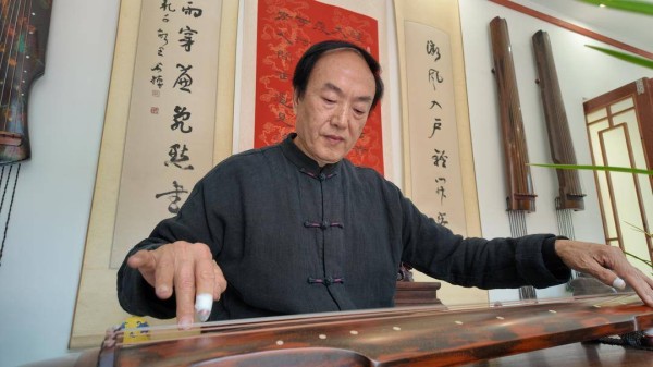 传承者|琴藏儒风雅韵，杨景河以半生坚守让千年仲尼琴音不绝