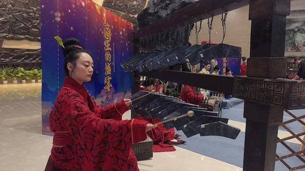 郑州商都遗址旁的中原“家宴”：让千年文脉在烟火气中“活”起来