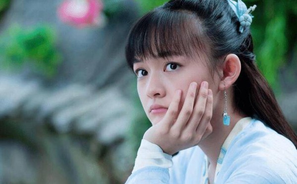 金庸笔下有一大蠢人，坐拥两大神功不钻研，却苦练一大堆三流武功