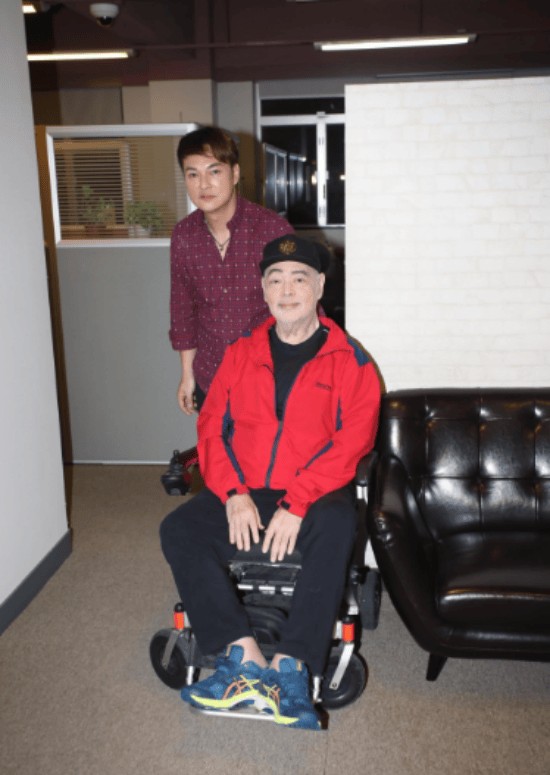 香港知名男星突传死讯，爆料者笃定，经纪人晒视频隔空打脸