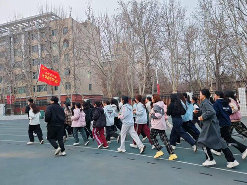 我院开展2025年春季“阳光晨跑”活动