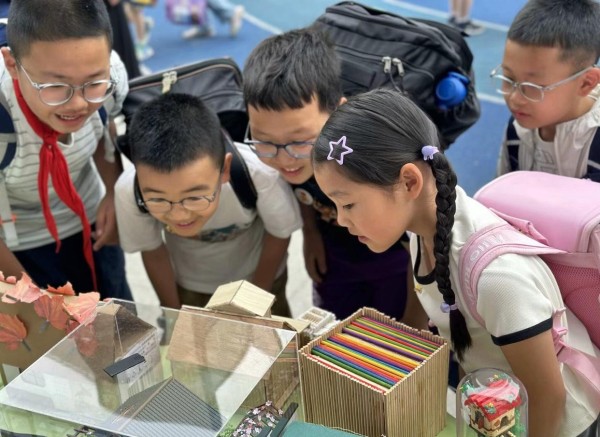 盐道街小学科技节：把实验室搬到校园，让科学“飞”起来