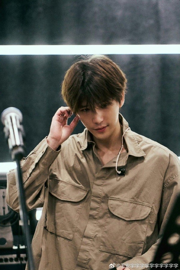 王安宇被尾随报警了，私生饭这次真的把艺人逼到墙角