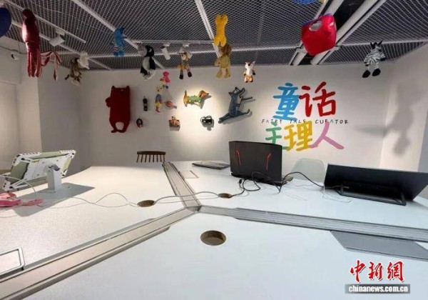 纪念民盟盟员陈伯吹诞辰120周年 “童话外的童话”展览在沪举行