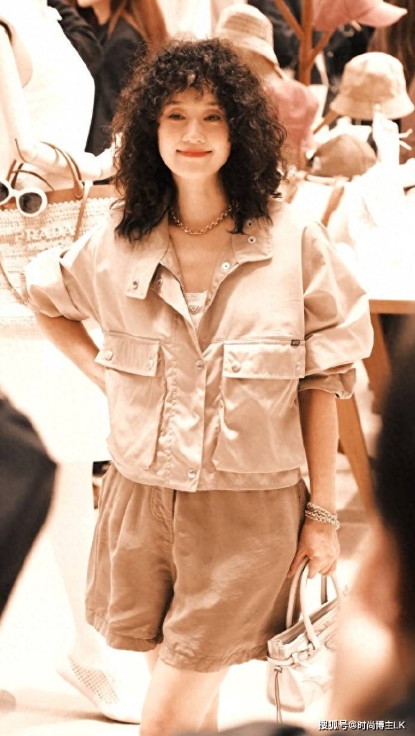 马伊琍化身“步惊云”，一头卷发太拉风，网友：不愧是马司令！