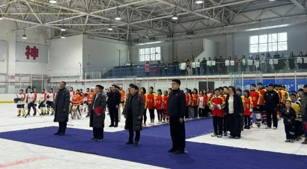 2026年山东省中学生冰球锦标赛顺利举办