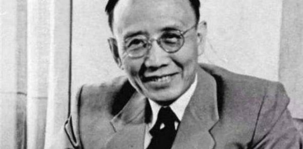 郭沫若去世后，妻子在遗物中发现一张旧照，不久后选择自尽