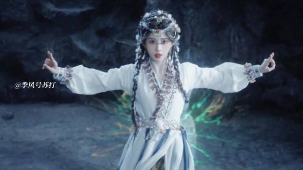 鞠婧祎田嘉瑞新剧吻戏曝光，地珠龙神诀别之吻