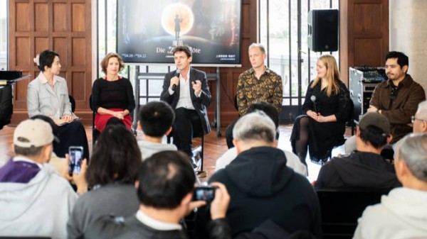 《魔笛》首演倒计时，中德联合制作，让经典重生